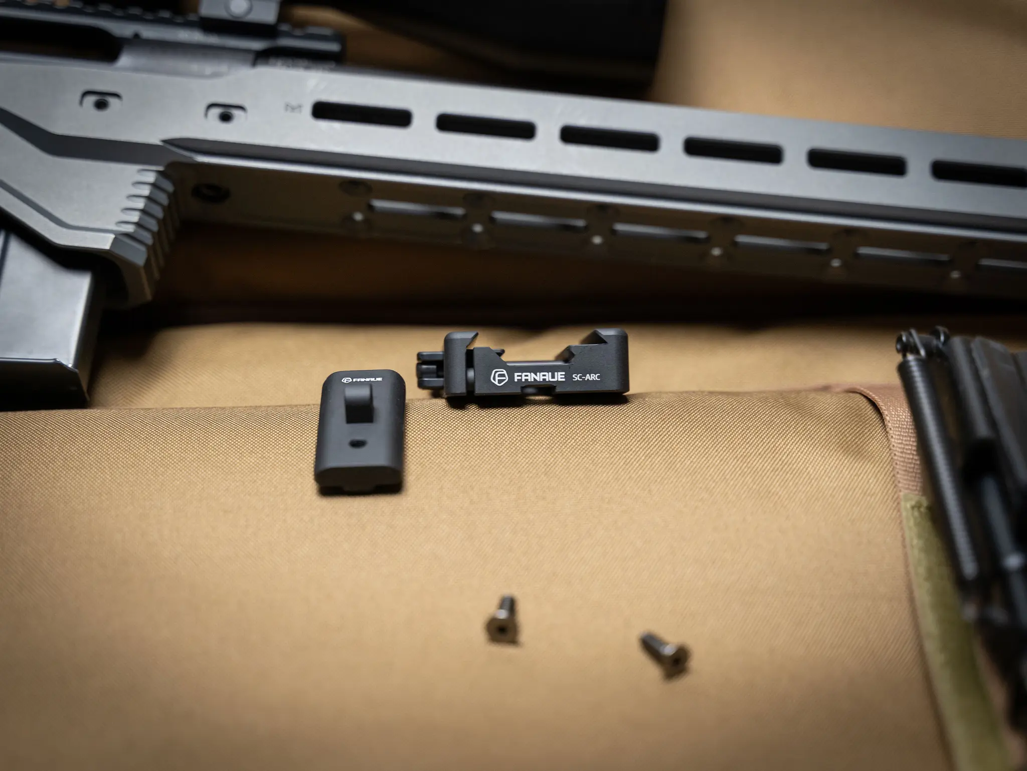 Arca Swiss quick release clamp on a hunting shooting tripod setup