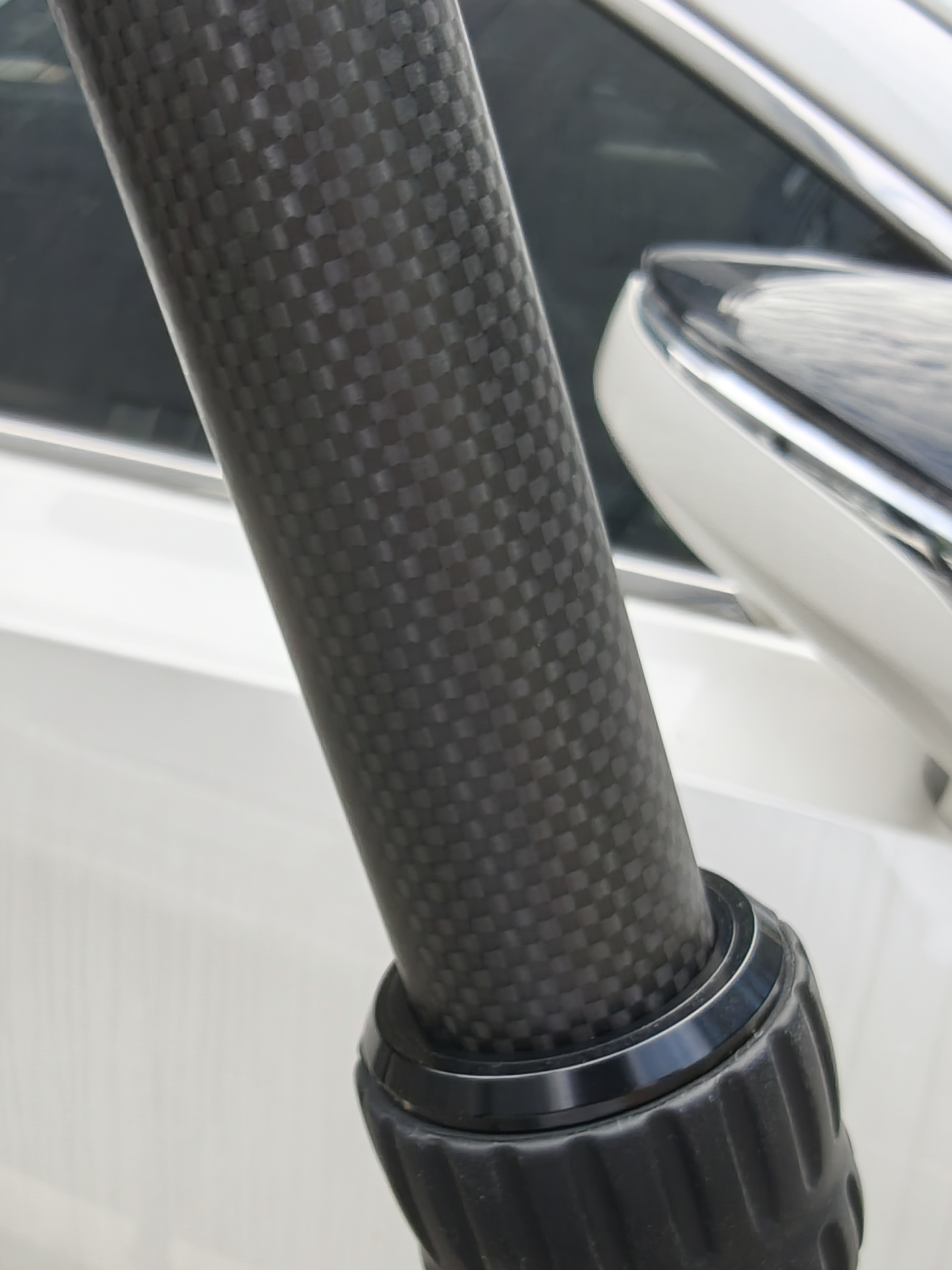 顾客评价图片： FANAUE 碳纤维三脚架，配备SC-ARC夹及旋转球头适配器，承重55.12磅/25千克(绿色款式)