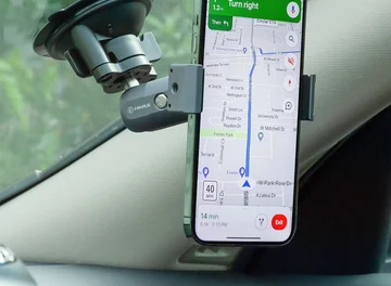 最佳车载吸盘式手机支架，适用于汽车、Jeep和卡车 | FANAUE