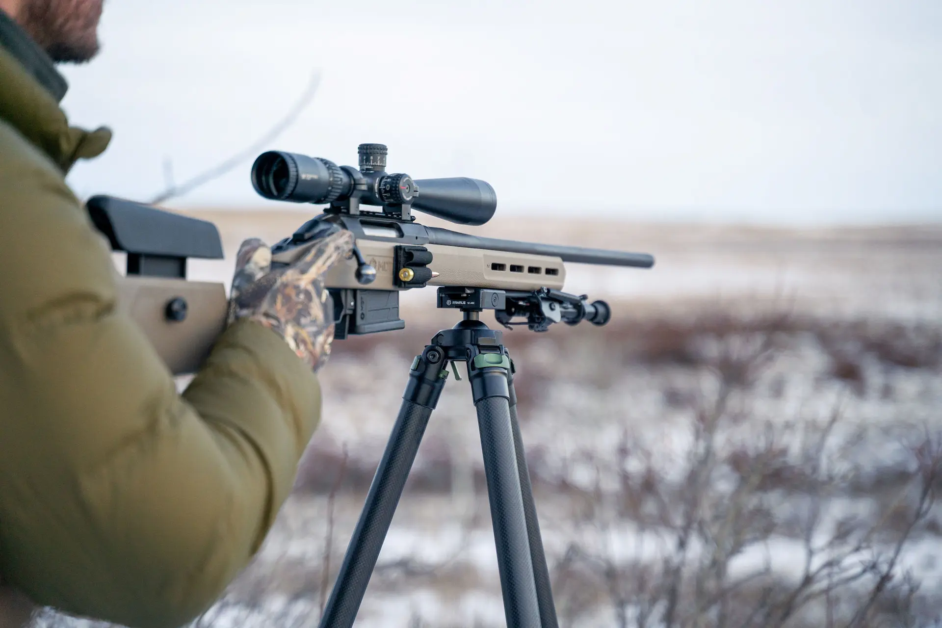 Tripod for hunting in snowy outdoor shooting conditions