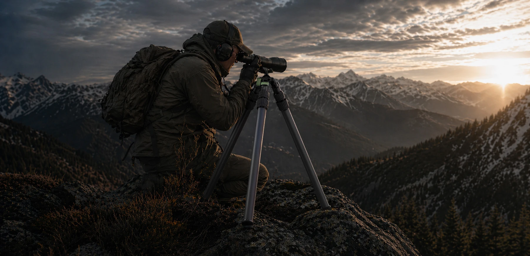 Fanaue carbon fiber hunting tripod and outdoor photography support gear